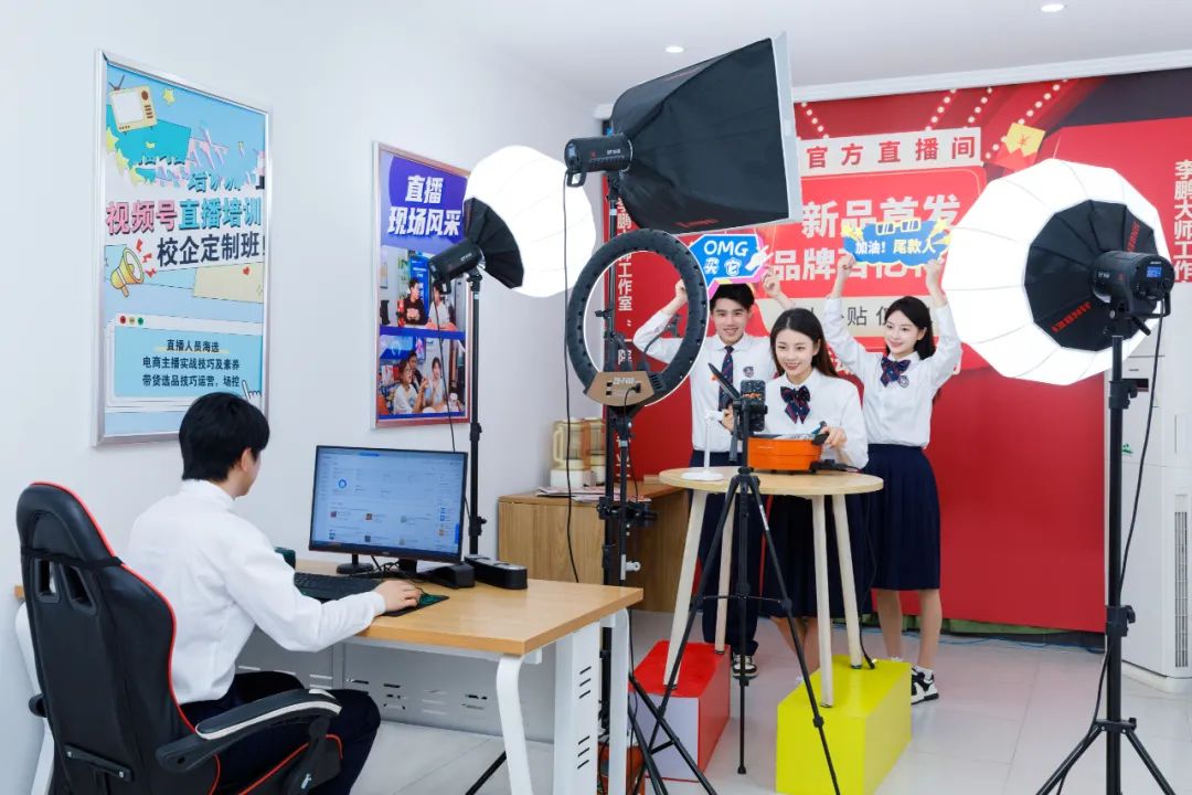 图片117 图片117