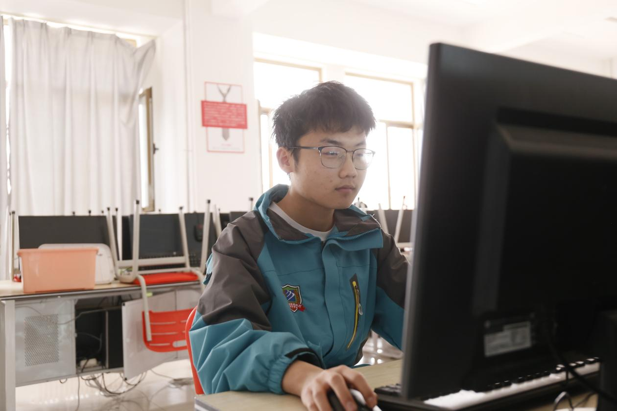 用技术改变家乡,现在就开始努力