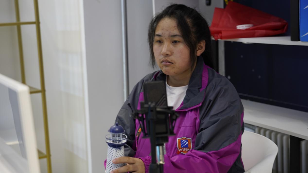 转学来新华,努力向未来