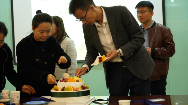 感恩有你 携手同行 | 兰州新华2023年第一季度员工生日会!