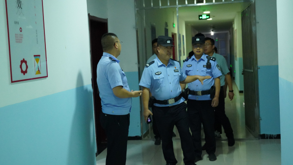 兰州新华 警校联合-校园安全检查