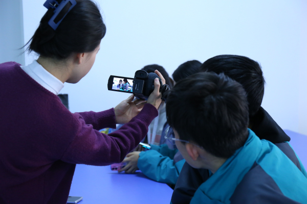 赋能青春 助力成长—兰州新华短视频制作学生团队培训