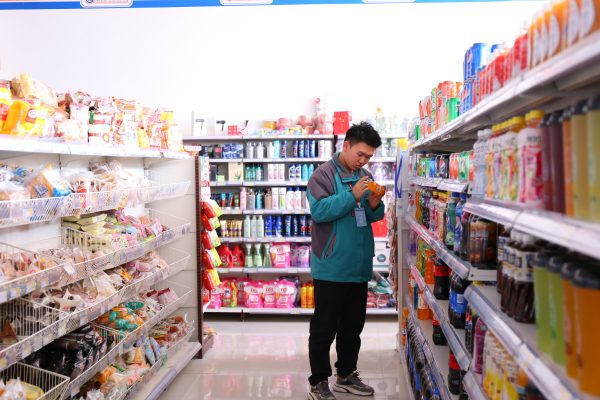 兰州新华食品安全检查-强化校园食品监管 筑牢食品安全“网”