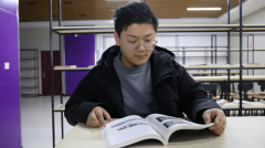 蒋伟:坚持下去，在绚丽的晨光中拥抱每一天！