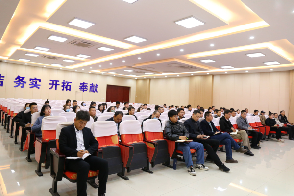 共享理解 探索实践 兰州新华教育教学评估解读与交流会